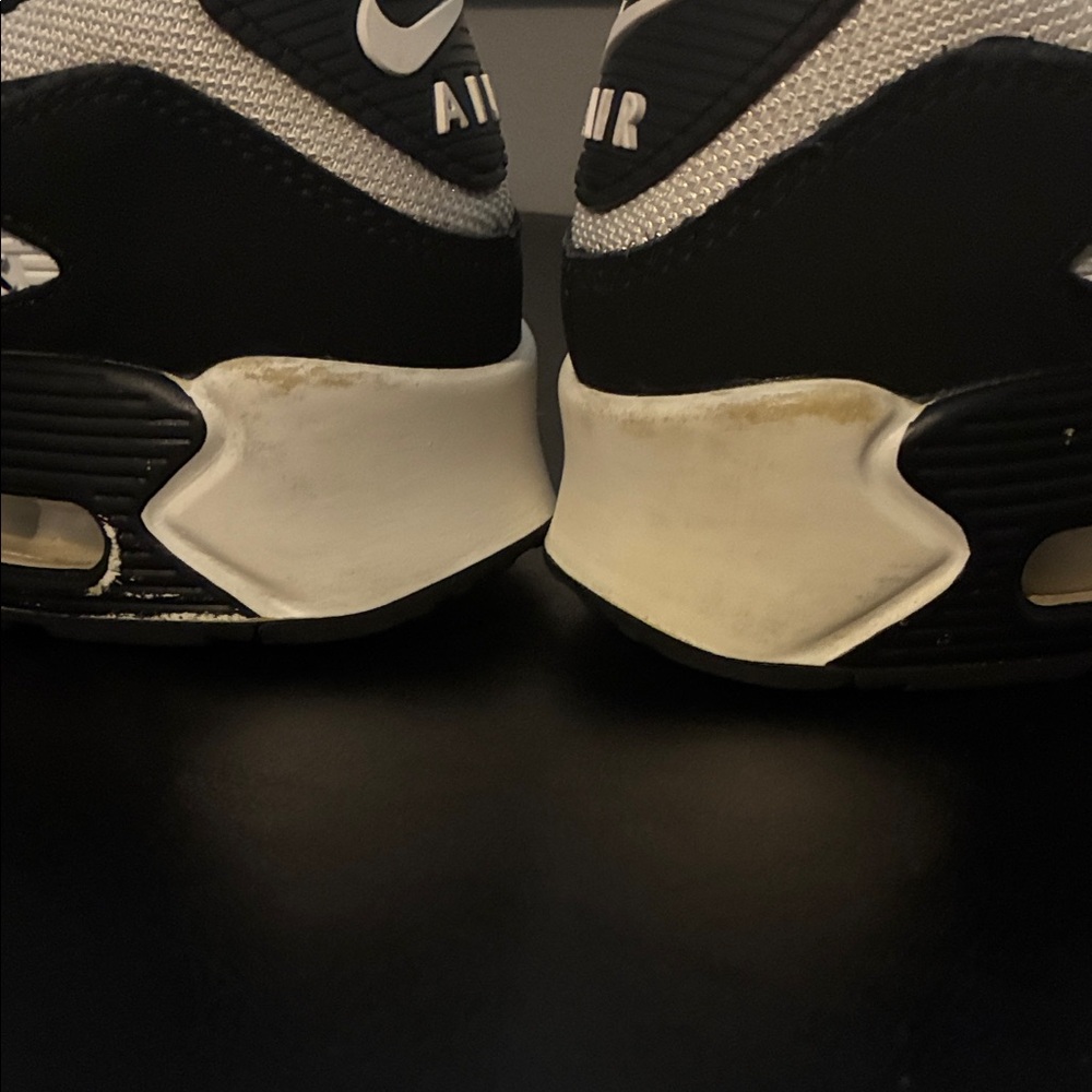 Nike Air Max 90 White and Black - Picture 5 of 5